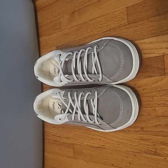 Simple shoes - Picture 2 of 7